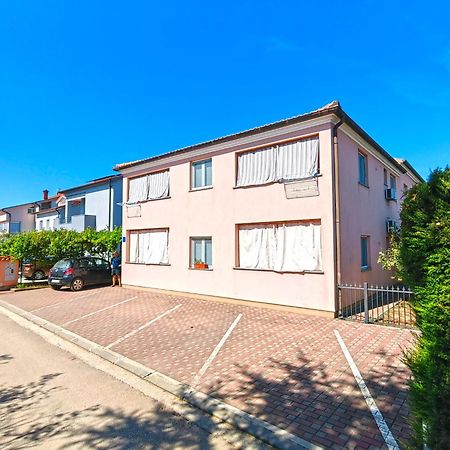 Apartments 1282 Fažana Екстериор снимка