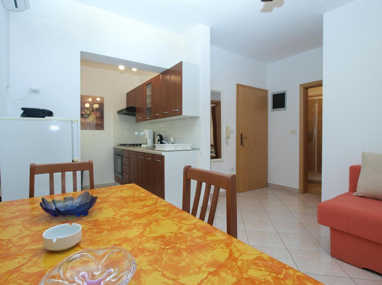 Apartments 1282 Fažana Екстериор снимка