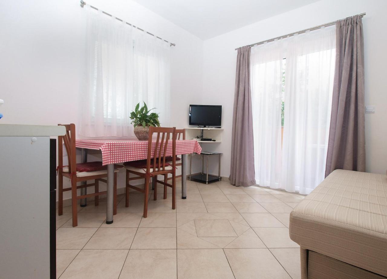 Apartments 1282 Fažana Екстериор снимка