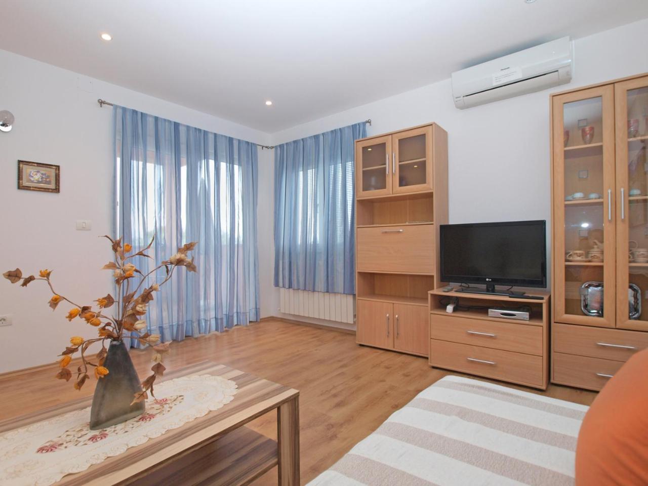 Apartments 1282 Fažana Екстериор снимка