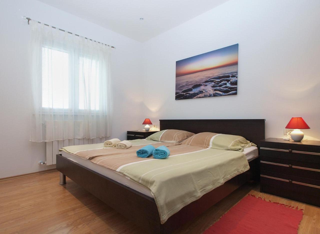 Apartments 1282 Fažana Екстериор снимка